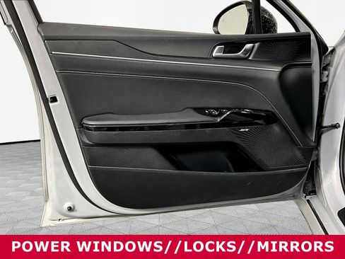 Used 2025 Kia K5 GT-Line w/ GT-Line Premium Package FWD image 19