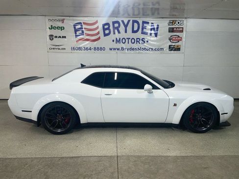 Used 2021 Dodge Challenger R/T Scat Pack image 1