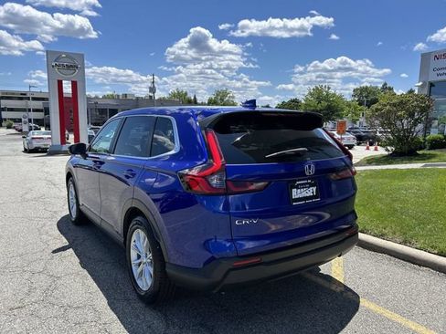 Used 2024 Honda CR-V EX image 6