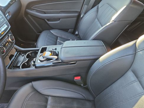 Used 2018 Mercedes-Benz GLE 350 image 33