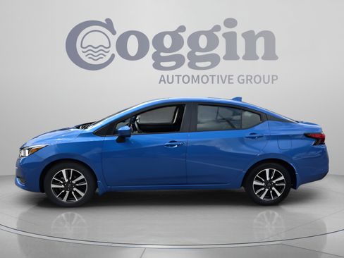 Used 2024 Nissan Versa SV w/ Trunk Package FWD image 2