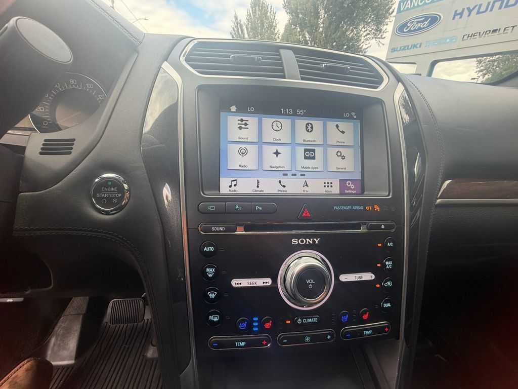 Used 2018 Ford Explorer Platinum AWD/4WD image 20