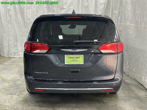 Used 2020 Chrysler Pacifica Touring w/ Advanced Safetytec Group image 20
