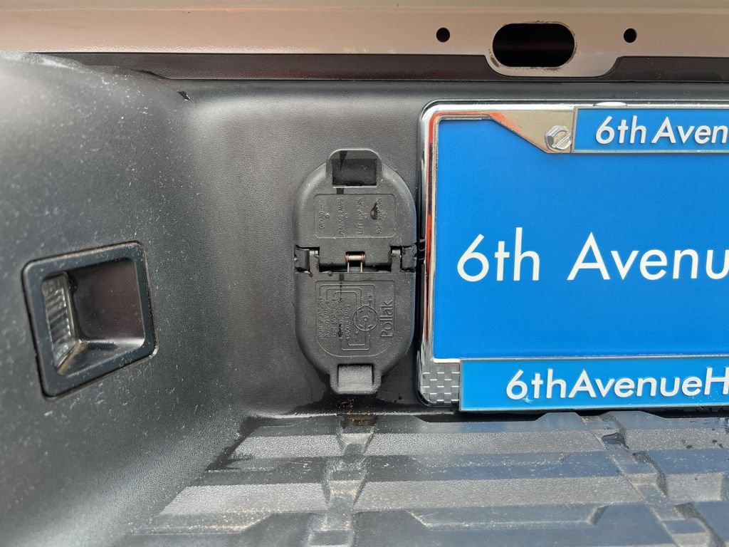 Used 2023 Nissan Frontier PRO-4X w/ Tow Package AWD/4WD image 16