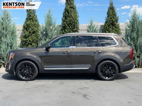Used 2022 Kia Telluride SX w/ SX Prestige Package AWD/4WD image 3