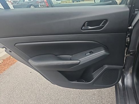 Used 2024 Nissan Altima 2.5 SV image 25