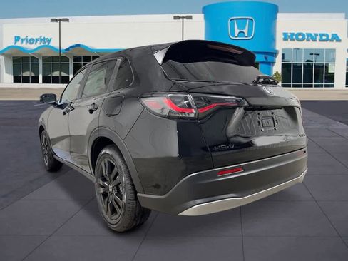 New 2026 Honda HR-V Sport image 3