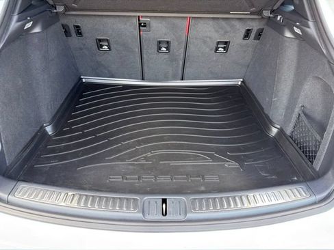 Used 2022 Porsche Macan S AWD/4WD image 19