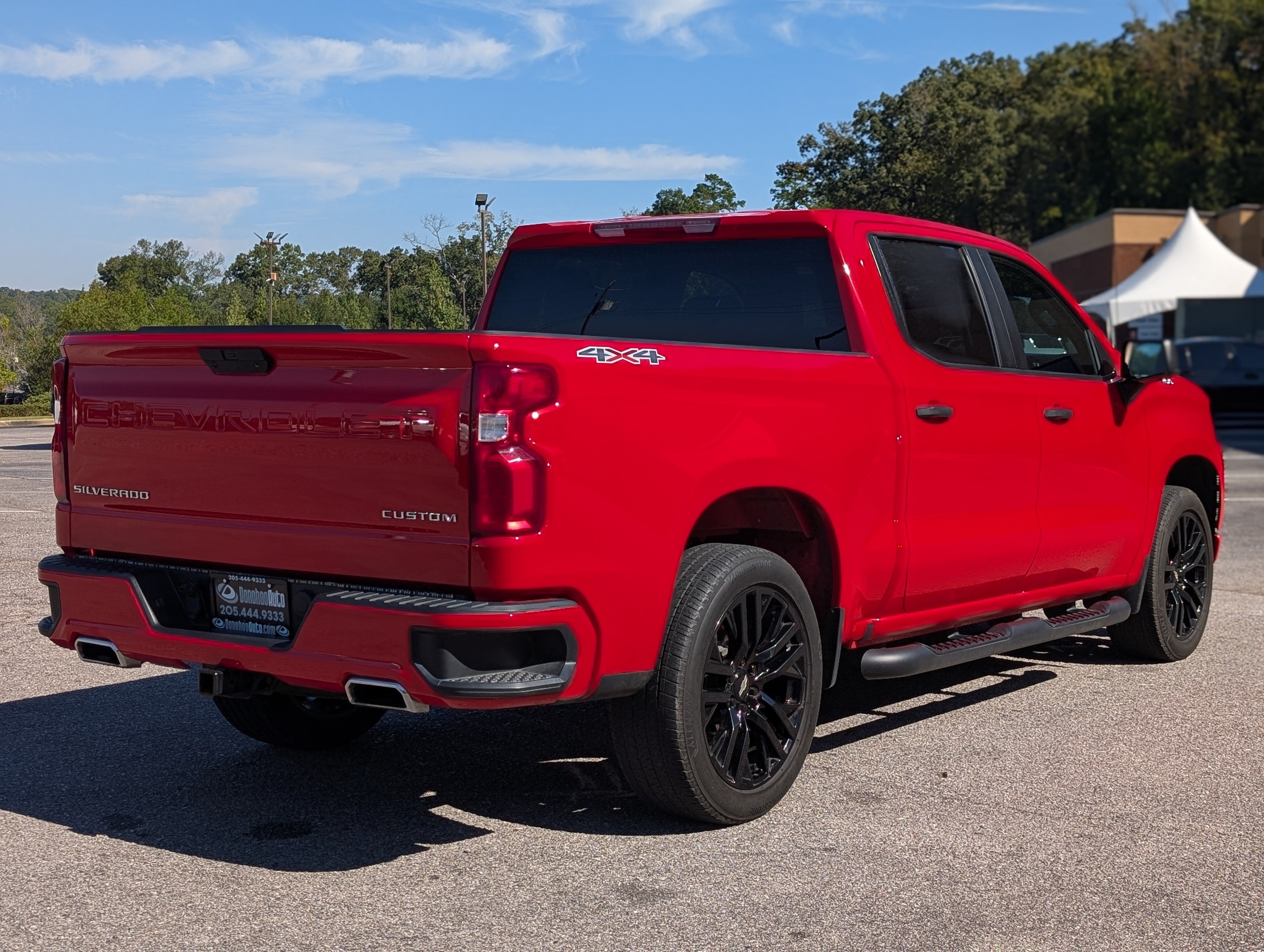 Used 2020 Chevrolet Silverado 1500 Custom w/ Custom Value Package AWD/4WD image 9