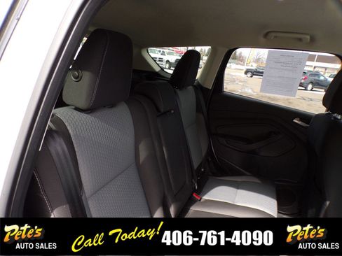 Used 2017 Ford Escape SE image 15