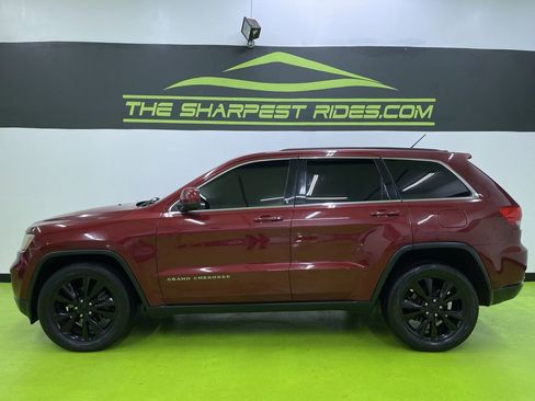 Used 2013 Jeep Grand Cherokee Altitude image 6