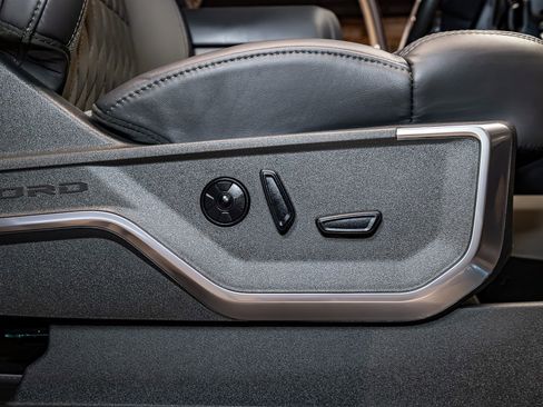 Used 2026 Ford F350 Platinum w/ Platinum Plus Package image 27