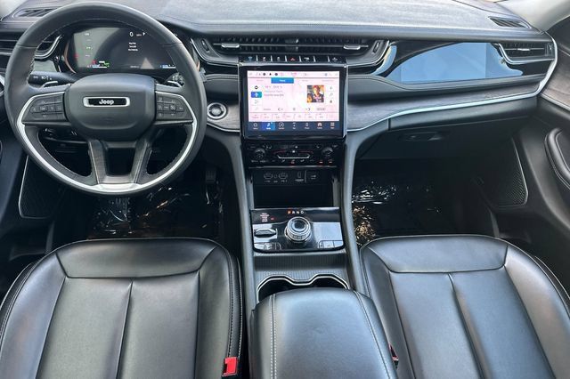Used 2024 Jeep Grand Cherokee Limited 4xe AWD/4WD image 15