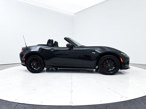 Used 2019 MAZDA MX-5 Miata Club w/ Brembo/BBS Recaro Package image 36
