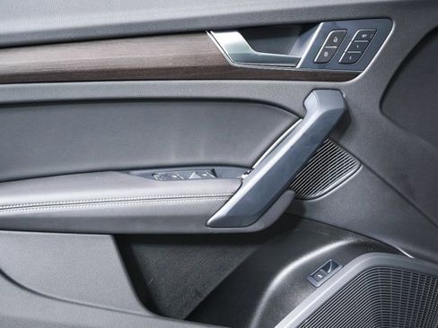 Used 2023 Audi Q5 2.0T Premium Plus w/ Premium Plus Package image 6