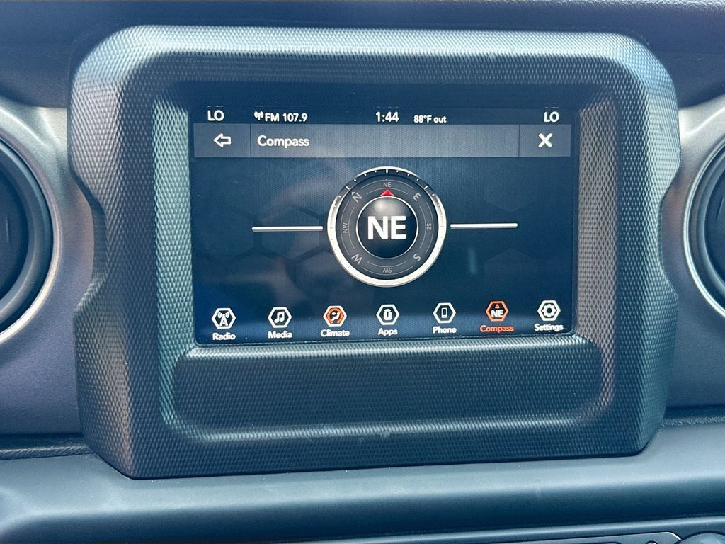 Certified 2023 Jeep Wrangler Unlimited AWD/4WD image 16
