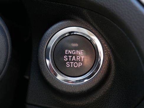 Used 2019 Subaru Forester Premium image 31