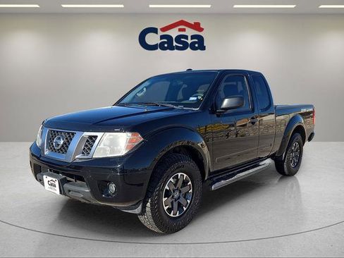Used 2014 Nissan Frontier Desert Runner image 6