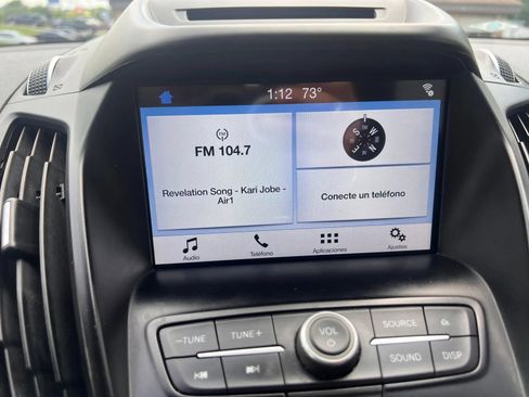 Used 2018 Ford Escape SE w/ SE Sport Appearance Package FWD image 17