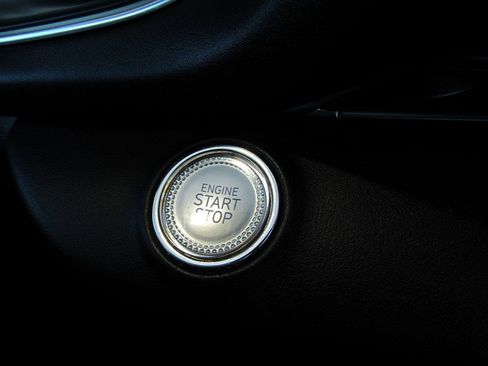 Used 2022 Genesis GV80 2.5T w/ Advanced Package 02 image 14