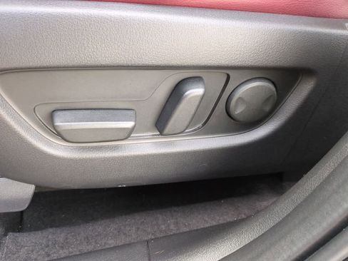 Used 2025 MAZDA CX-70 3.3 Turbo S w/ Premium Package image 16