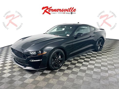Used 2022 Ford Mustang GT Premium w/ Equipment Group 401A image 3