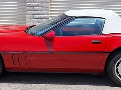 Used 1987 Chevrolet Corvette Coupe image 6