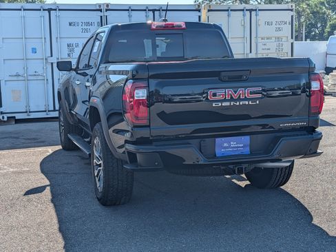 Used 2024 GMC Canyon Denali image 6