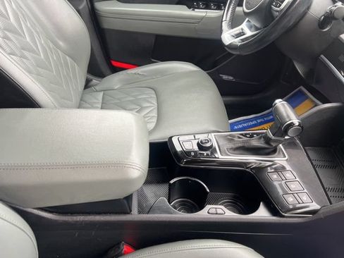 Used 2023 Kia Sportage X-Pro Prestige AWD/4WD image 11