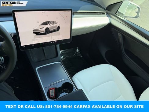 Used 2023 Tesla Model Y Performance image 19