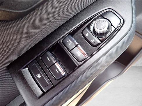 Used 2026 Subaru Forester Premium AWD/4WD image 15