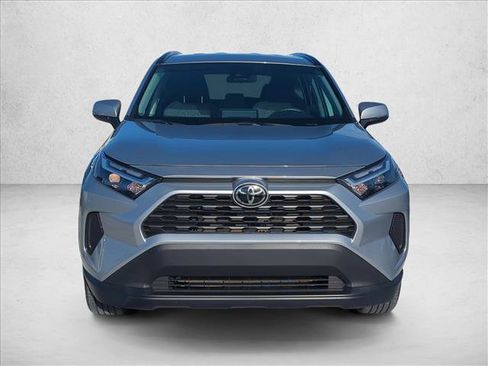 Used 2024 Toyota RAV4 XLE FWD image 2