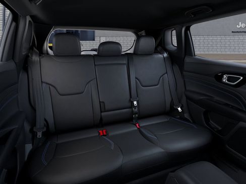 New 2026 Jeep Compass Limited AWD/4WD image 15