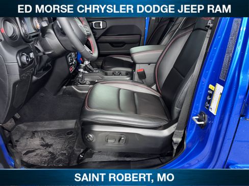 Used 2024 Jeep Wrangler Unlimited Rubicon w/ Technology Group AWD/4WD image 26