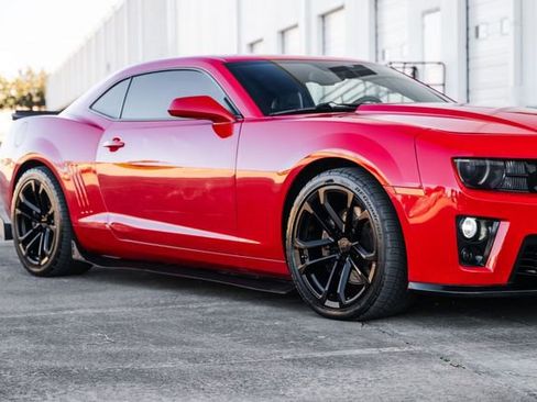 Used 2010 Chevrolet Camaro SS w/ RS Package image 57