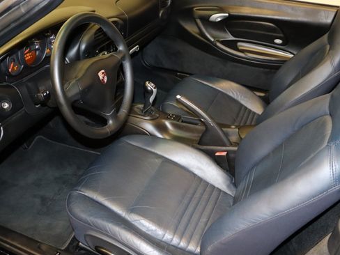 Used 2004 Porsche Boxster RWD image 24
