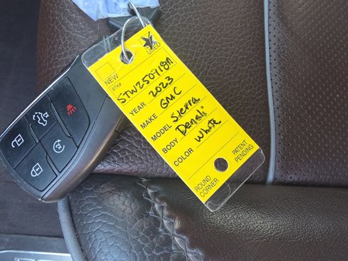 Used 2023 GMC Sierra 1500 Denali w/ Denali Reserve Package image 29