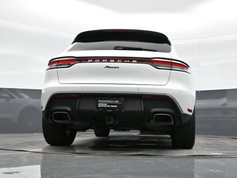 Certified 2025 Porsche Macan image 36