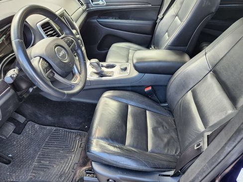 Used 2018 Jeep Grand Cherokee Limited AWD/4WD image 11