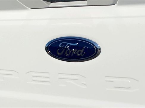 Used 2026 Ford F250 Lariat w/ Tremor Off-Road Package image 26