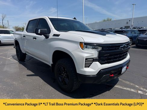Used 2023 Chevrolet Silverado 1500 LT Trail Boss w/ LT Trail Boss Premium Package AWD/4WD image 5
