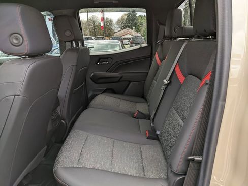 Used 2024 Chevrolet Colorado Z71 w/ Z71 Convenience Package 2 image 12