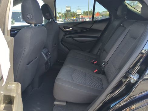 Used 2020 Chevrolet Equinox LT w/ Driver Convenience Package image 13