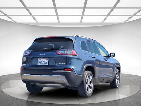 Used 2019 Jeep Cherokee Limited FWD image 4