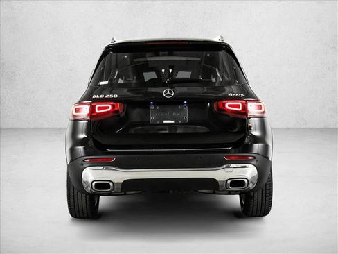 Used 2023 Mercedes-Benz GLB 250 4MATIC image 7