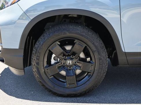 Used 2026 Honda Ridgeline Black Edition image 5