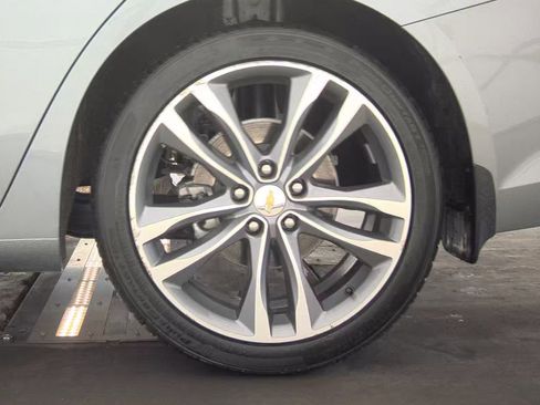 Used 2023 Chevrolet Malibu LT FWD image 13