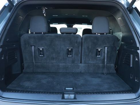 Used 2024 Chevrolet Traverse LT FWD image 10