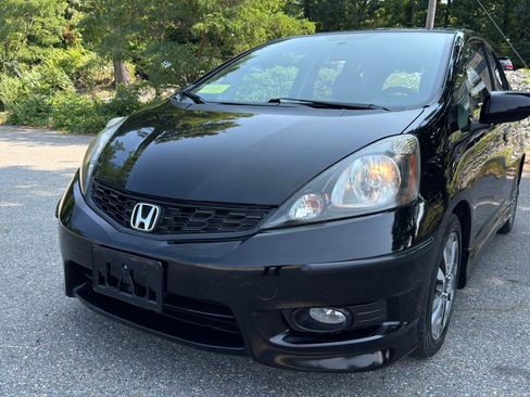 Used 2013 Honda Fit Sport image 9