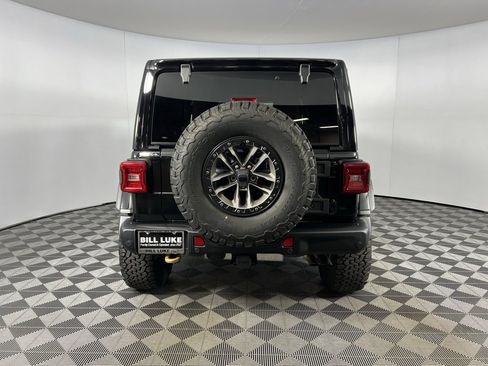 Used 2024 Jeep Wrangler Unlimited Rubicon 392 image 9